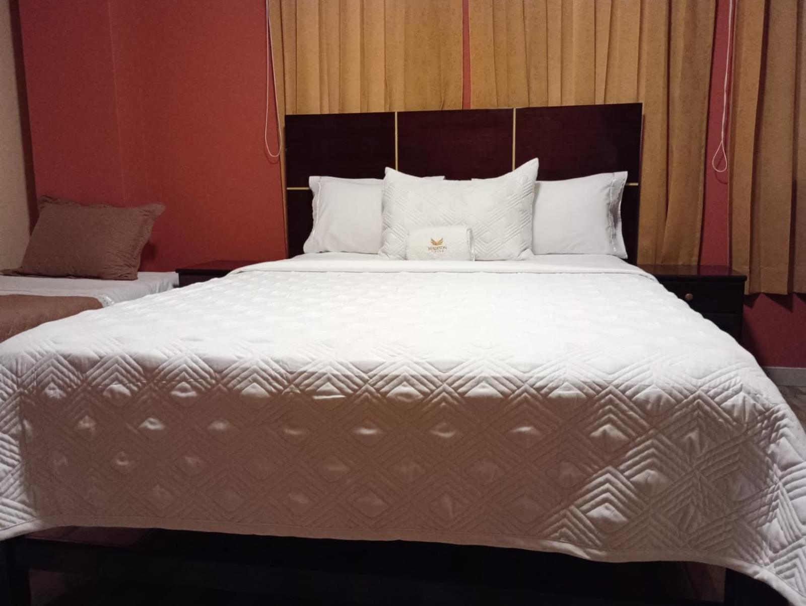 Madison Suite Tacna Luaran gambar